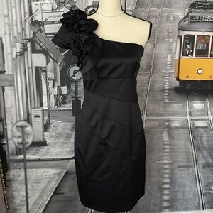 Elegant Black One-Shoulder Dress